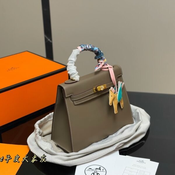 Hermes Kelly23
