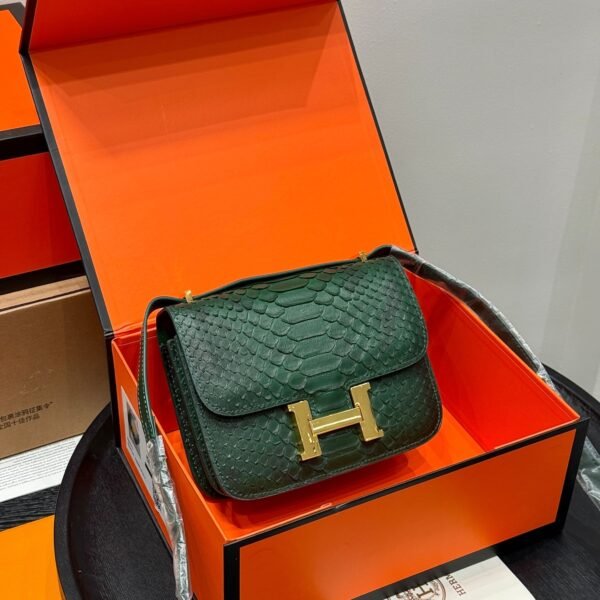 Hermes Constance13