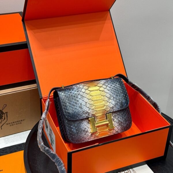 Hermes Constance15