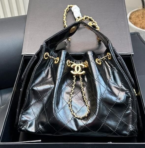 Chanel 25bag