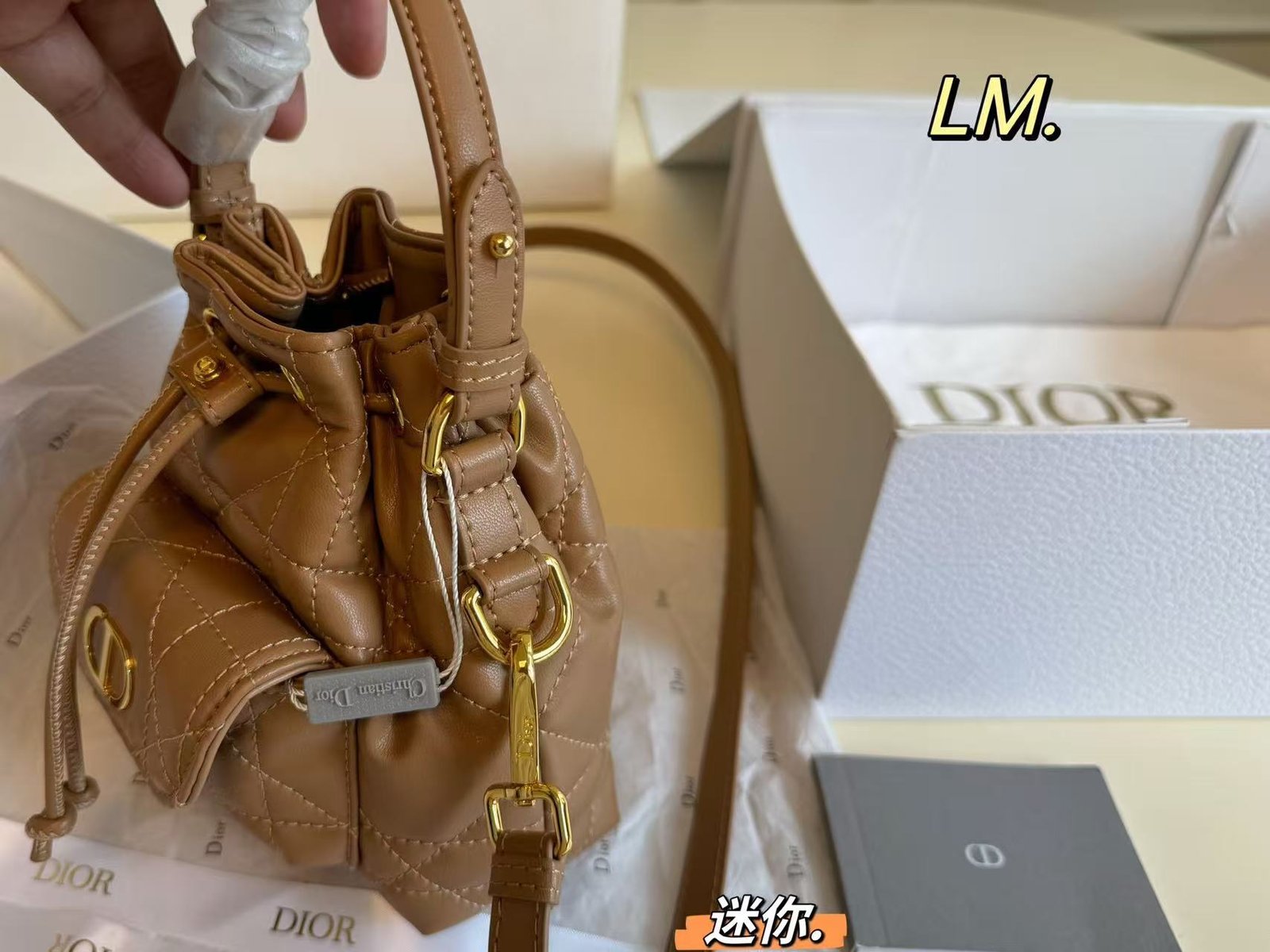 2e8da741231b9d7e12b3213509c03fe3