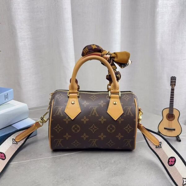 LV  Speedy  20cm*13cm