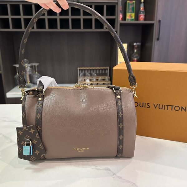 LV  Express PM 25cm*17cm